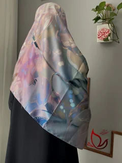 روسری ابریشم ملیحا مقدامه
