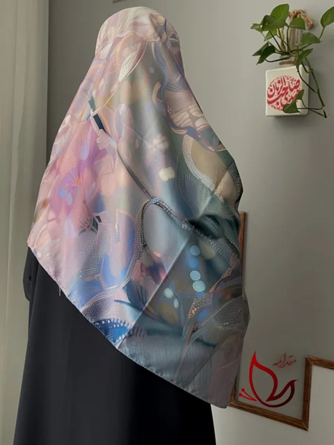 روسری ابریشم ملیحا مقدامه
